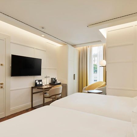 De Bonart Naples, Curio Collection By Hilton Hotel Екстериор снимка