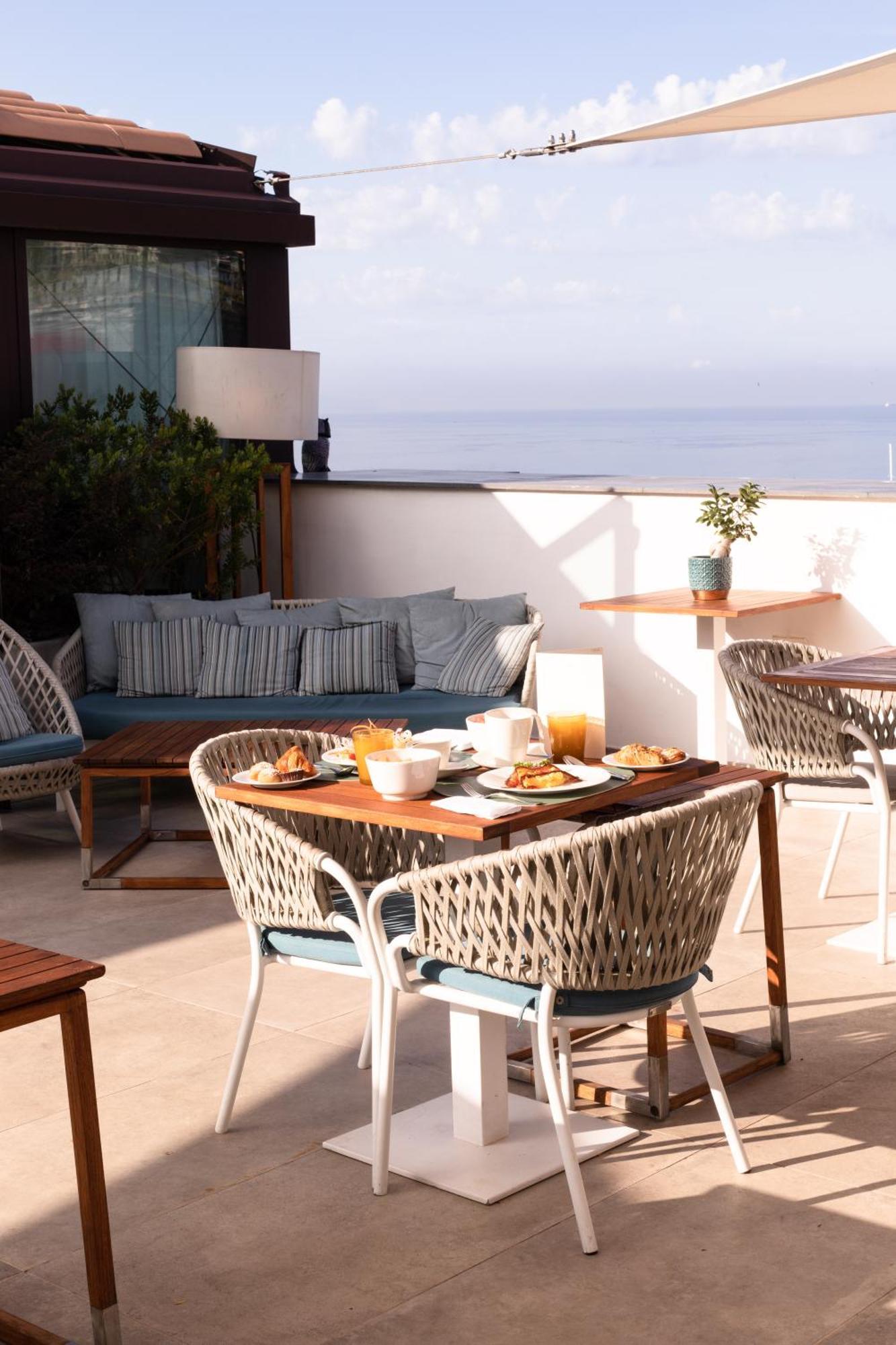 De Bonart Naples, Curio Collection By Hilton Hotel Екстериор снимка