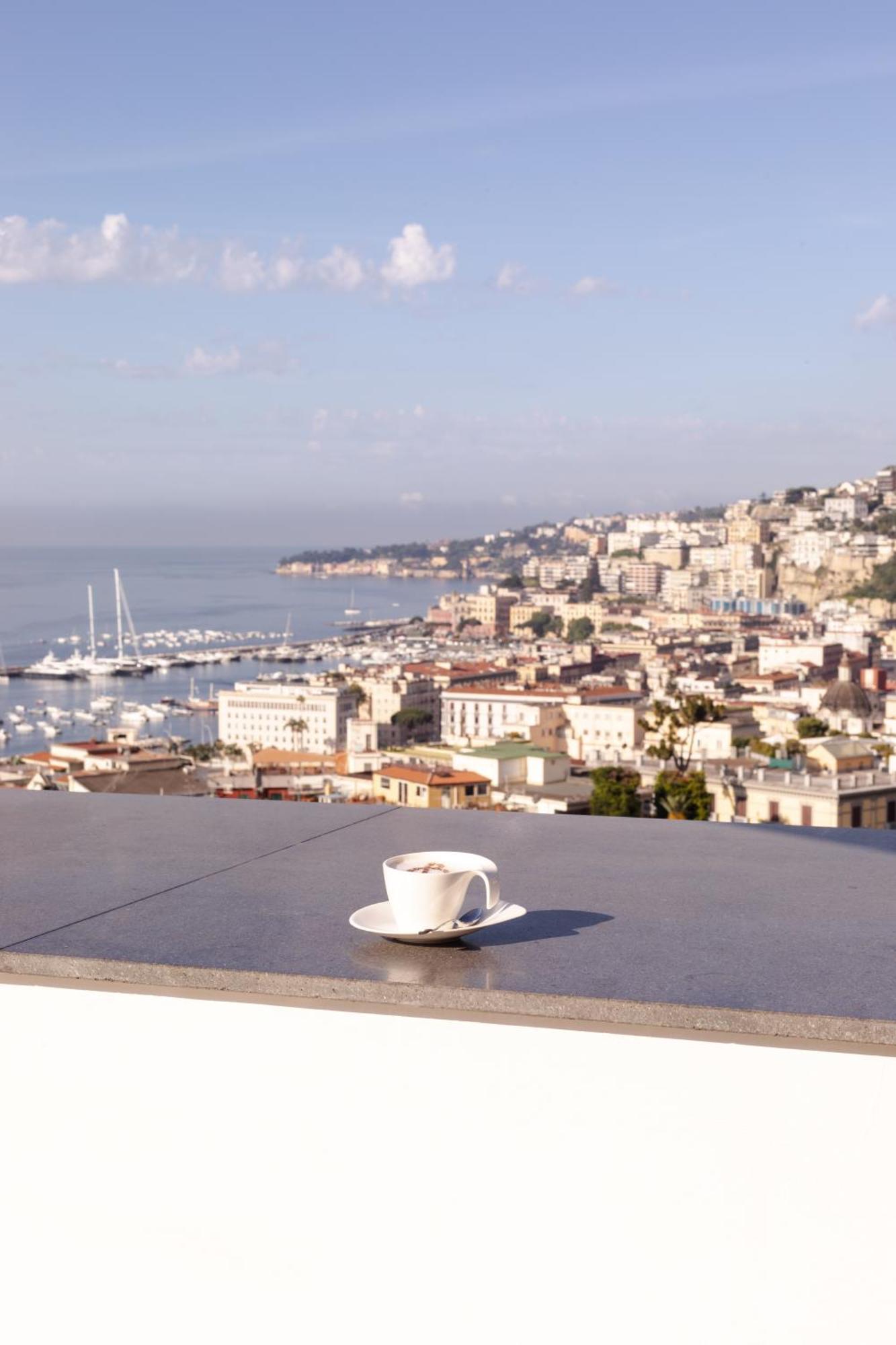 De Bonart Naples, Curio Collection By Hilton Hotel Екстериор снимка