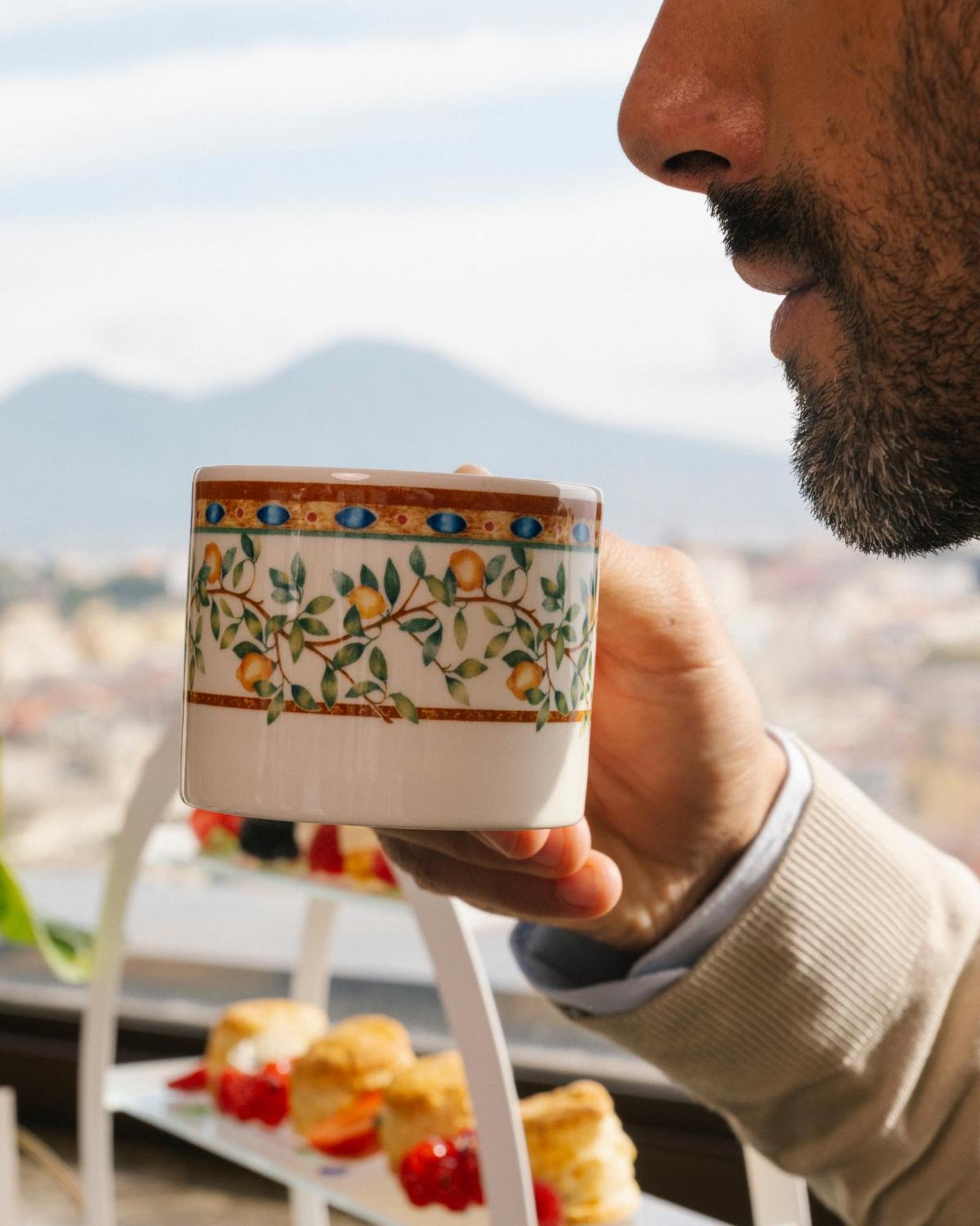 De Bonart Naples, Curio Collection By Hilton Hotel Екстериор снимка
